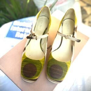 Miu Miu green and Brown flats